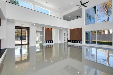 12564 Memorial Drive Houston TX 77024