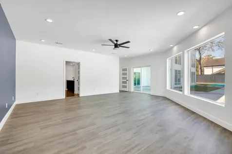 12564 Memorial Drive Houston TX 77024