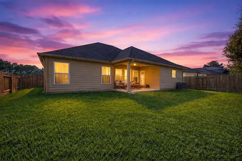 9022 Nina Road Conroe TX 77304