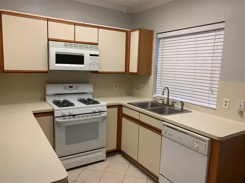 2910 Grants Lake Boulevard 1304 Sugar Land TX 77479