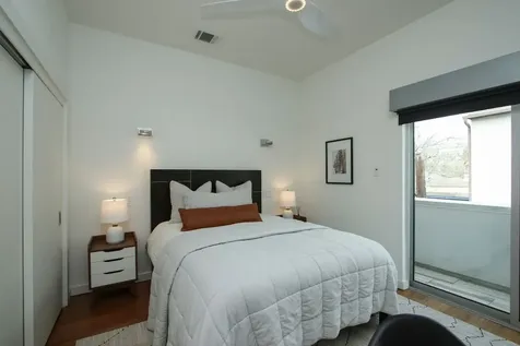 4408 Mount Vernon Street Houston TX 77006