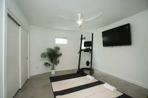 4408 Mount Vernon Street Houston TX 77006