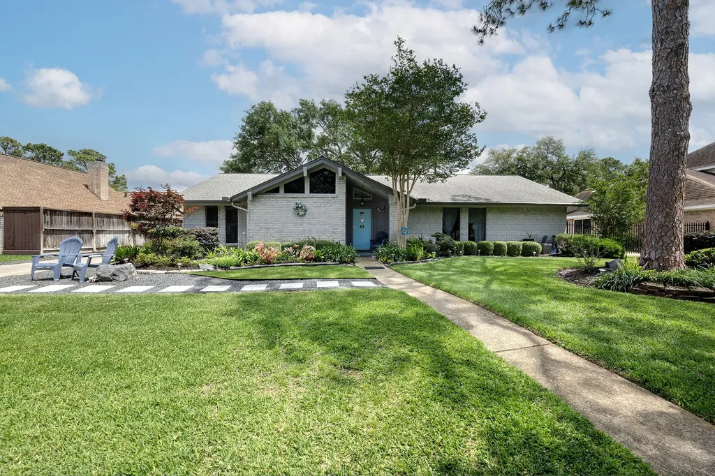 2750 Fontana Drive Houston TX 77043