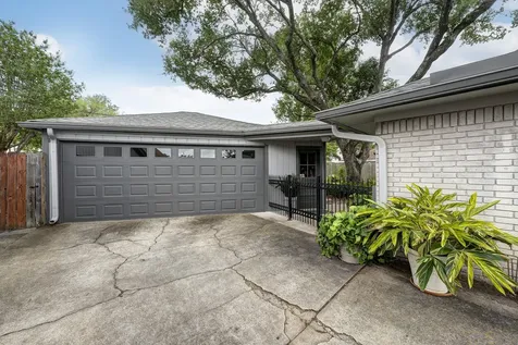2750 Fontana Drive Houston TX 77043