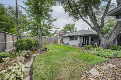 2750 Fontana Drive Houston TX 77043