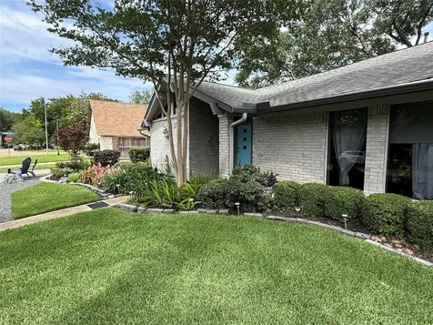 2750 Fontana Drive Houston TX 77043