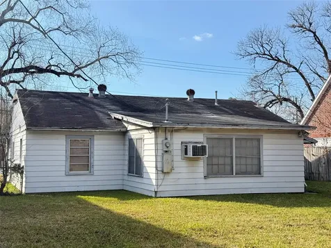 7309 S Rice Avenue Bellaire TX 77401