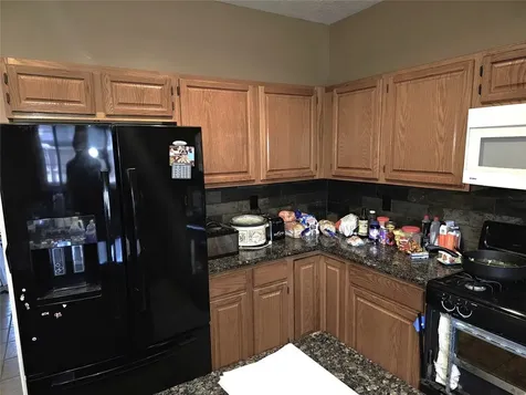 1021 Glenview Drive Pearland TX 77581