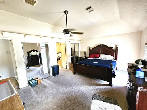 1021 Glenview Drive Pearland TX 77581