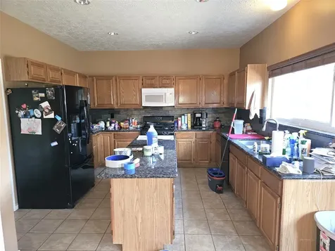 1021 Glenview Drive Pearland TX 77581