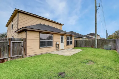 223 Sunset Colony Drive Rosharon TX 77583