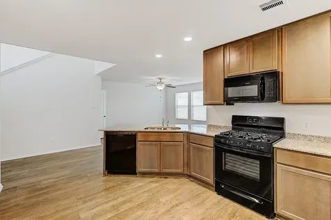 9458 Laiden Creek Trail Conroe TX 77303