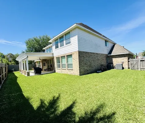 10002 Nathans Cove Houston TX 77089