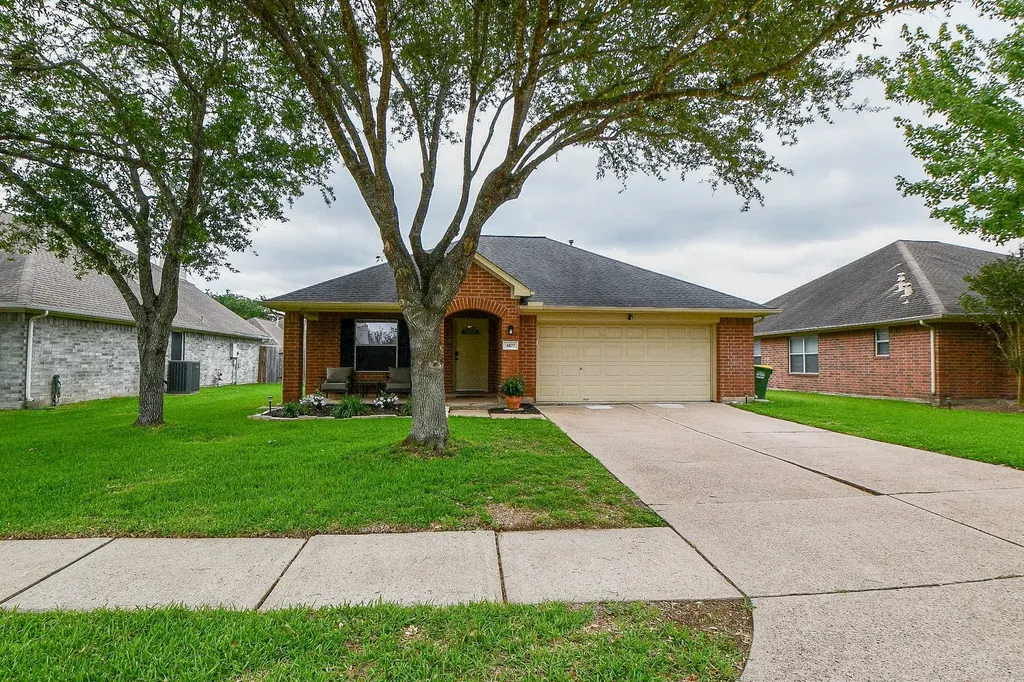 4107 Merlet Drive Pearland TX 77584