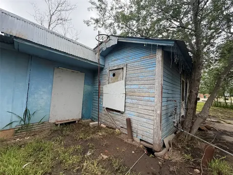2101 Brown Avenue Jourdanton TX 78026