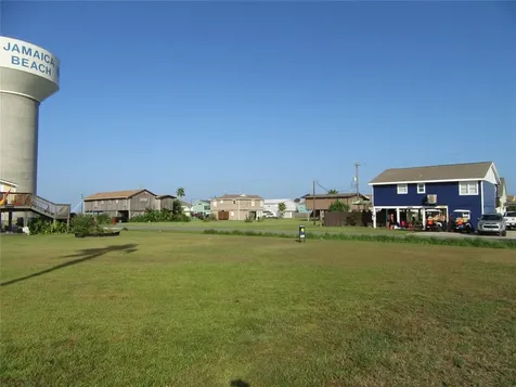 15 Lewis Scott Jamaica Beach TX 77554