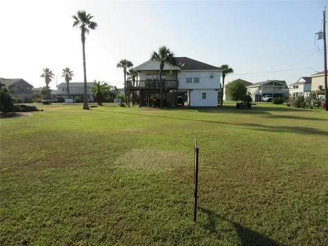 15 Lewis Scott Jamaica Beach TX 77554