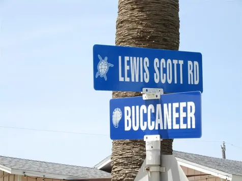 15 Lewis Scott Jamaica Beach TX 77554