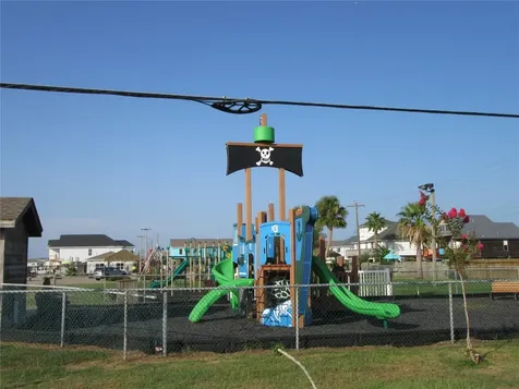 15 Lewis Scott Jamaica Beach TX 77554