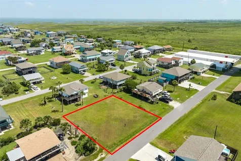 15 Lewis Scott Jamaica Beach TX 77554