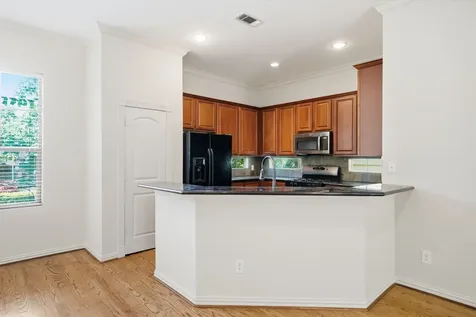 5310 Larkin Street B Houston TX 77007