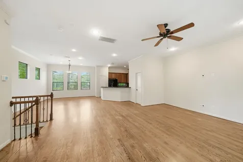 5310 Larkin Street B Houston TX 77007