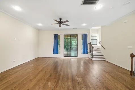 5310 Larkin Street B Houston TX 77007