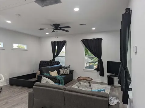 4711 Rusk Street A Houston TX 77023