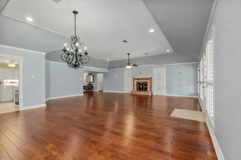 904 Holland Street Navasota TX 77868