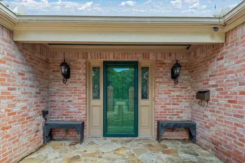 904 Holland Street Navasota TX 77868