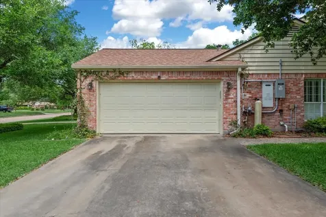 904 Holland Street Navasota TX 77868