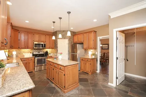427 W North Hill Drive Spring TX 77388