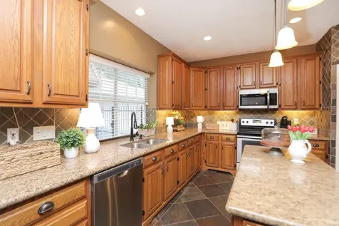 427 W North Hill Drive Spring TX 77388