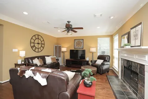 427 W North Hill Drive Spring TX 77388