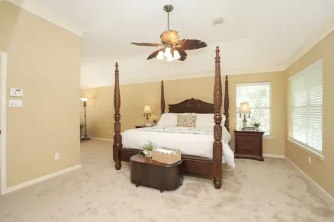 427 W North Hill Drive Spring TX 77388
