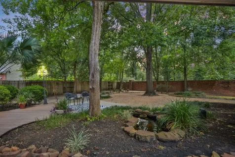 427 W North Hill Drive Spring TX 77388