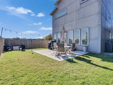 5702 Rucio Lane Houston TX 77092