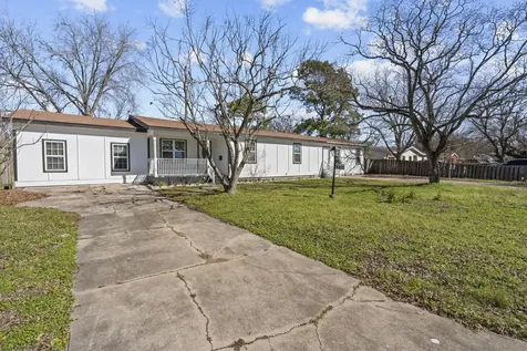 1132 18th Avenue N Texas City TX 77590