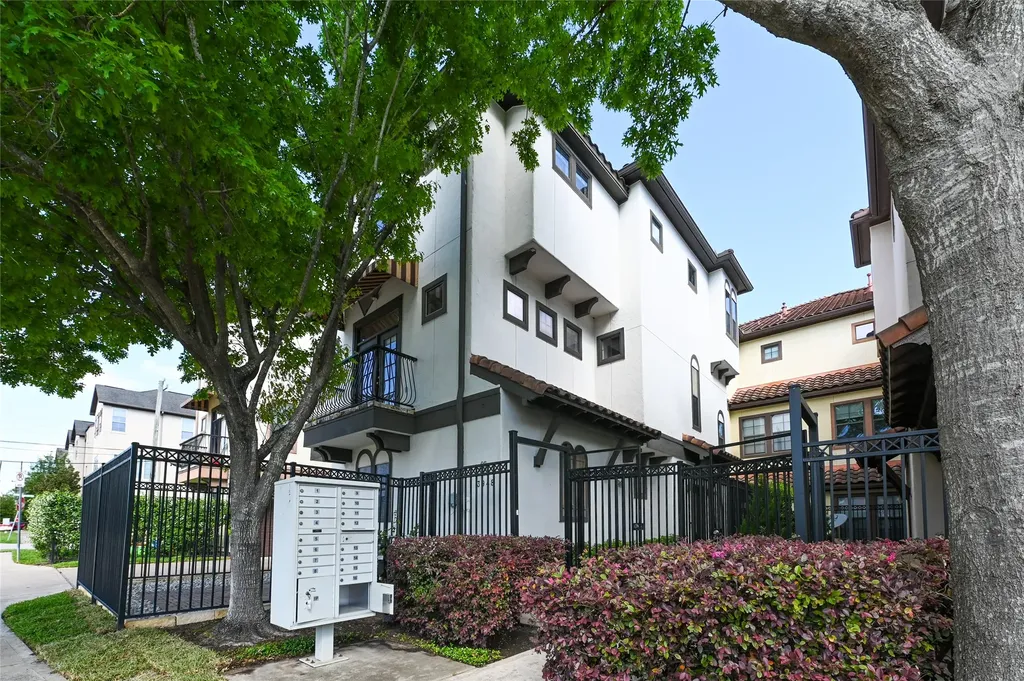 3948 Feagan Street Houston TX 77007