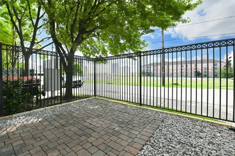 3948 Feagan Street Houston TX 77007