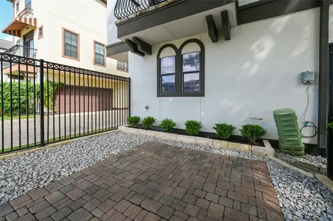 3948 Feagan Street Houston TX 77007