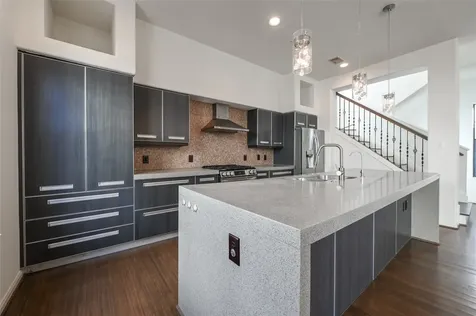 3948 Feagan Street Houston TX 77007
