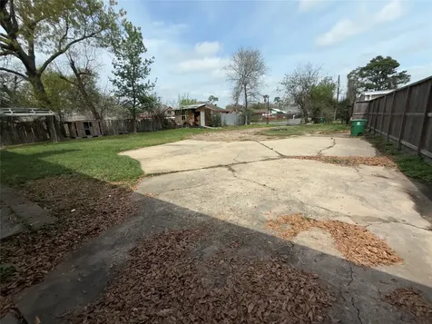 1803 Tidwell Lane Houston TX 77093