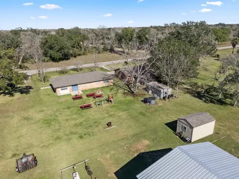 579 County Road 239 Bay City TX 77414