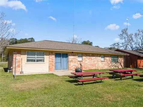 579 County Road 239 Bay City TX 77414