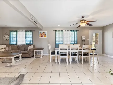 579 County Road 239 Bay City TX 77414