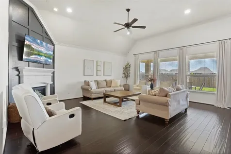 11810 Pearl Lane Mont Belvieu TX 77535