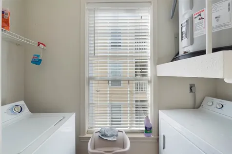 7000 Seawall Boulevard 524 Galveston TX 77551