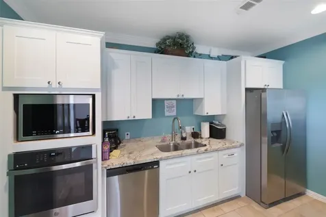 7000 Seawall Boulevard 524 Galveston TX 77551
