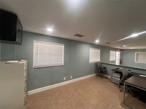 960 County Road 5021 Cleveland TX 77327
